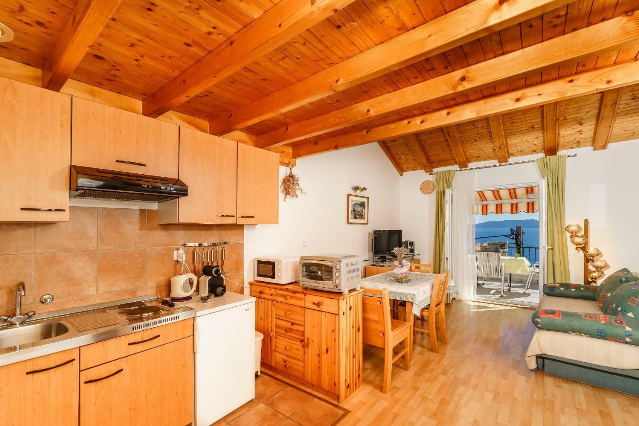 Apartmani Amila-Pisak Exteriör bild